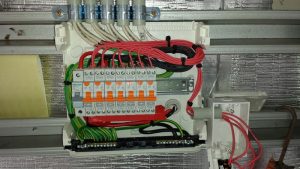 electrician Miles install